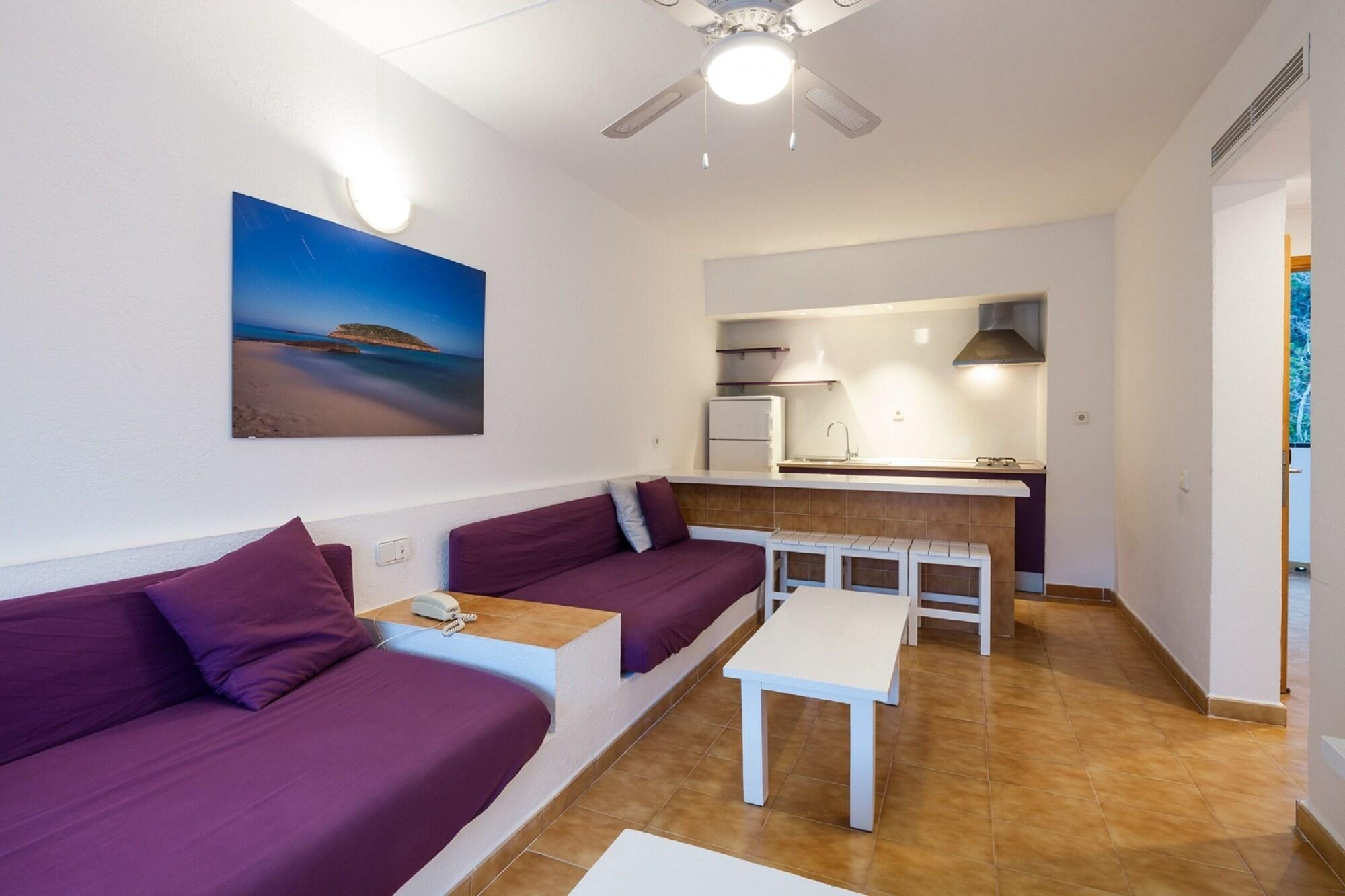 Puerto 3* Cala Vadella (Ibiza)