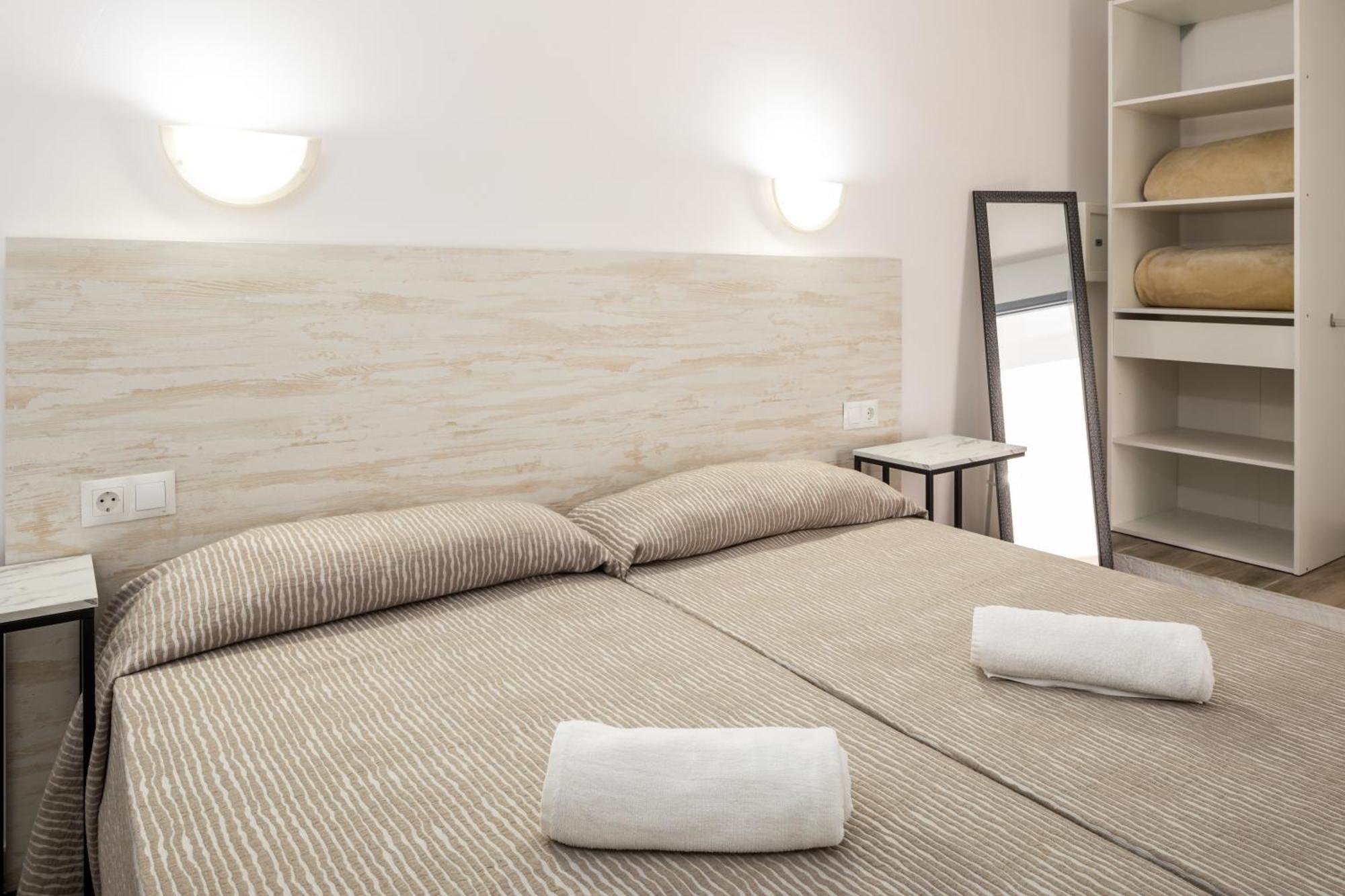 Apartahotel Puerto Cala Vadella